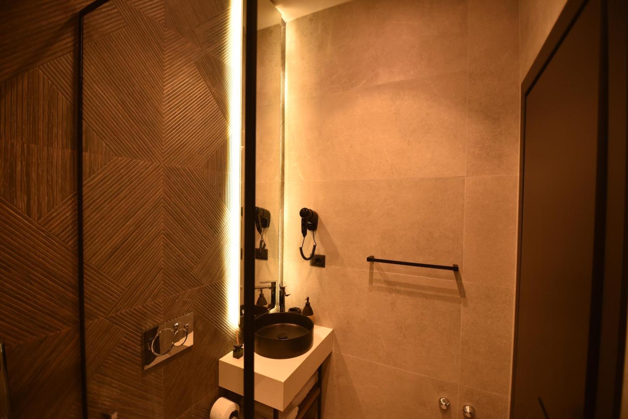 Nuna Hotel Radhimë Zimmer foto